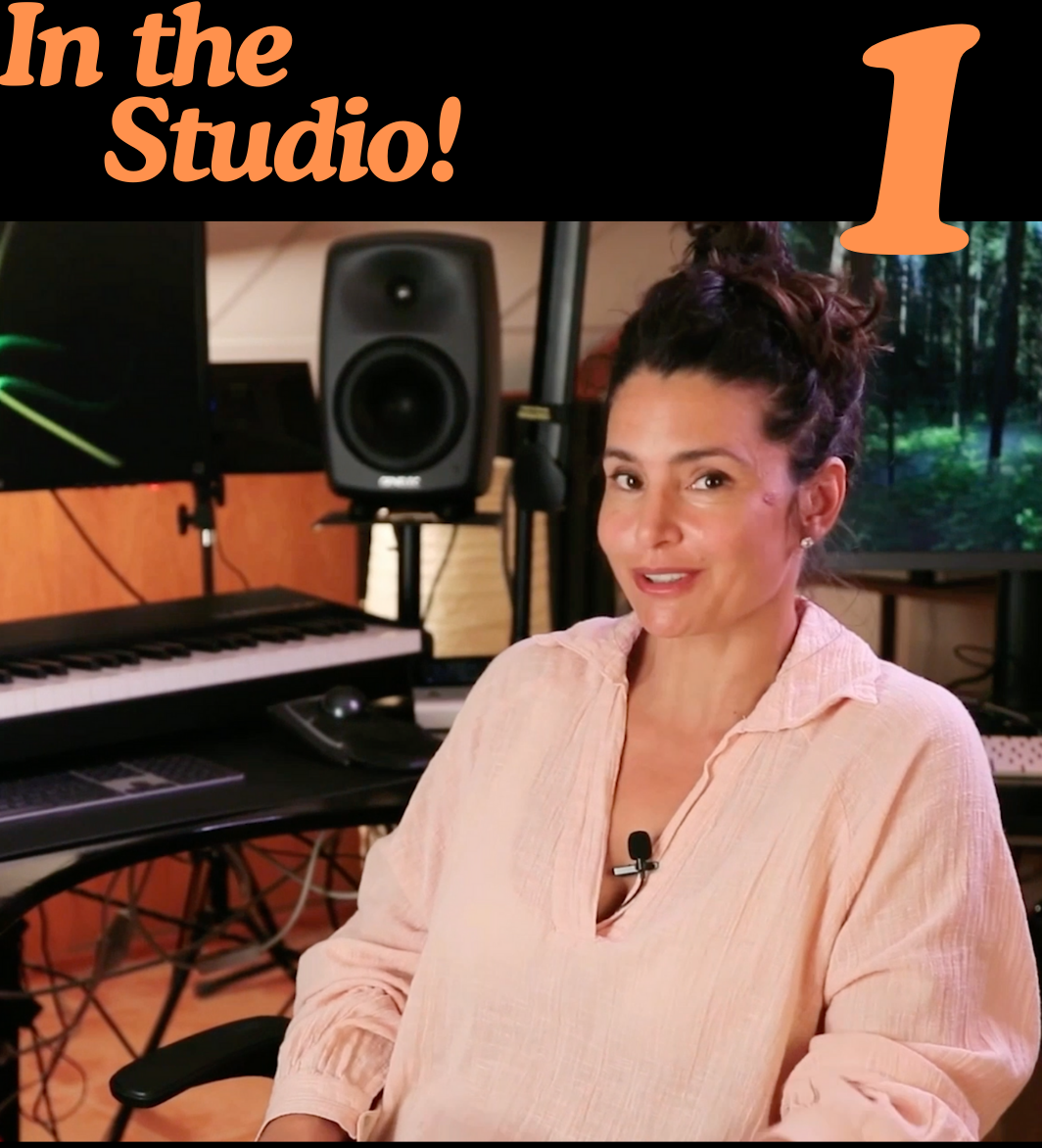 Joanna Rubio locutora española en el estudio